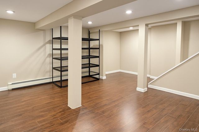 6 Maple Road, Rocky Point, NY 11778