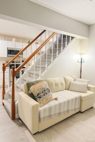 6 Maple Road, Rocky Point, NY 11778