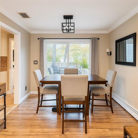 6 Maple Road, Rocky Point, NY 11778