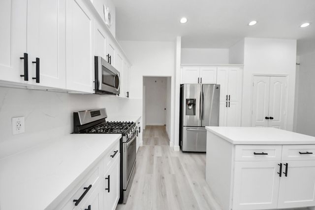 10850 White Oak Point Court, Cypress, TX 77429