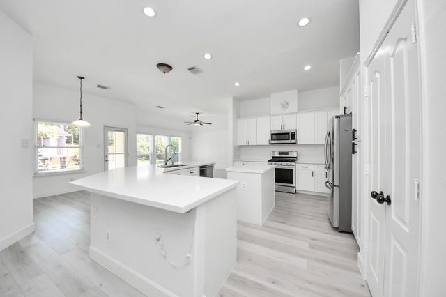 10850 White Oak Point Court, Cypress, TX 77429