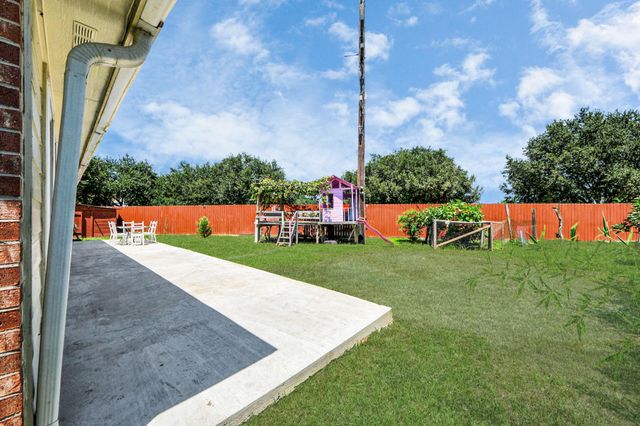 10850 White Oak Point Court, Cypress, TX 77429