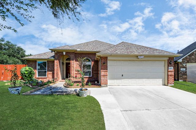 10850 White Oak Point Court, Cypress, TX 77429