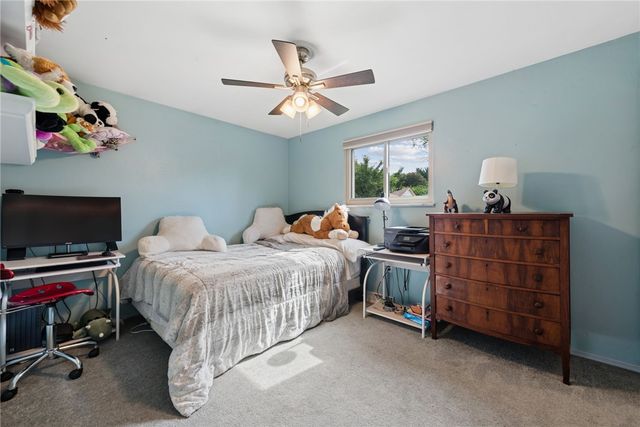 170 Summit Dr, North Huntingdon, PA 15642