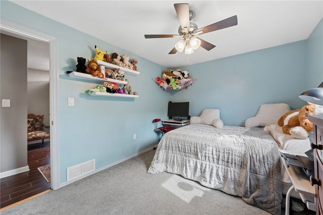 170 Summit Dr, North Huntingdon, PA 15642