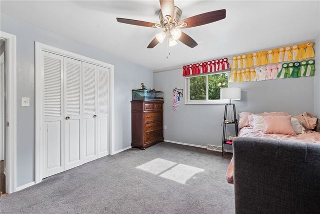 170 Summit Dr, North Huntingdon, PA 15642