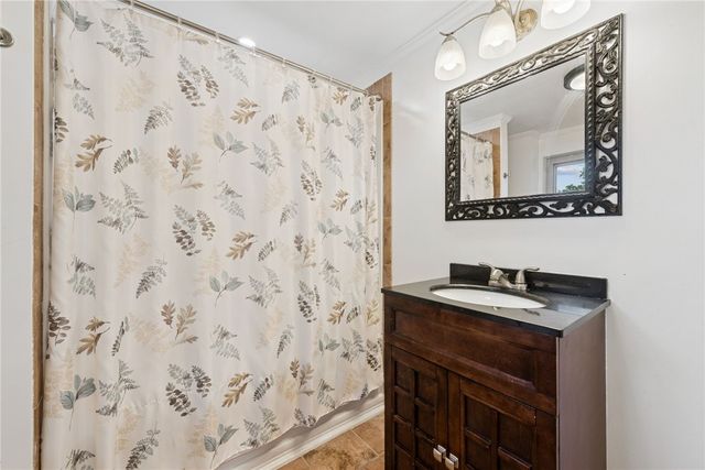 170 Summit Dr, North Huntingdon, PA 15642