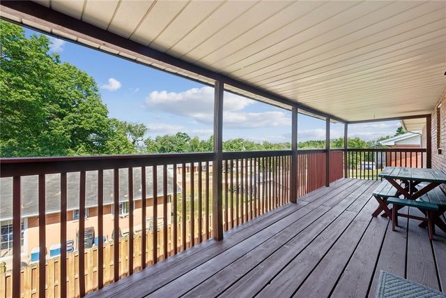 170 Summit Dr, North Huntingdon, PA 15642
