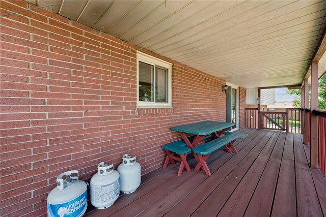 170 Summit Dr, North Huntingdon, PA 15642