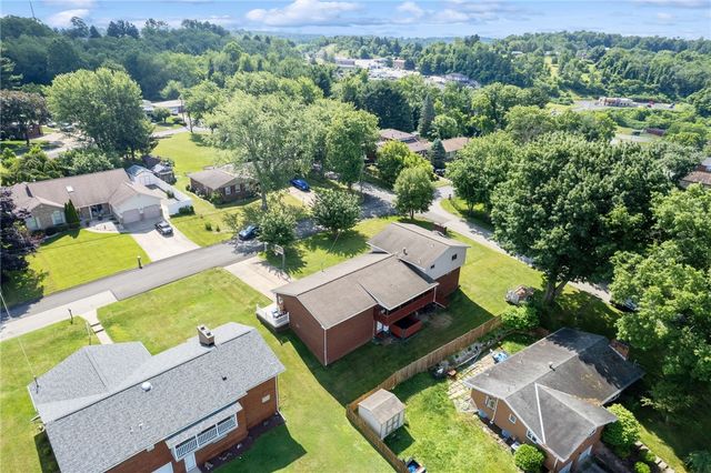 170 Summit Dr, North Huntingdon, PA 15642