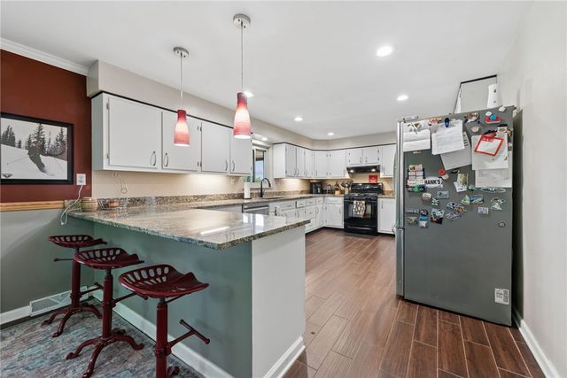 170 Summit Dr, North Huntingdon, PA 15642