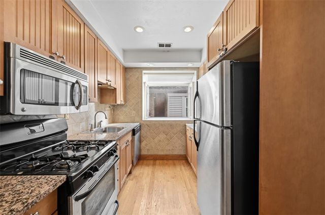 3590-3592 Beechwood Blvd, Greenfield, PA 15217