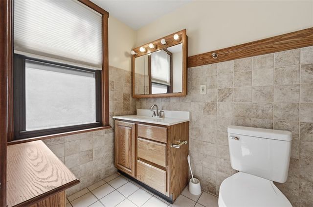 3590-3592 Beechwood Blvd, Greenfield, PA 15217