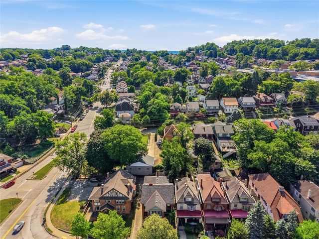3590-3592 Beechwood Blvd, Greenfield, PA 15217