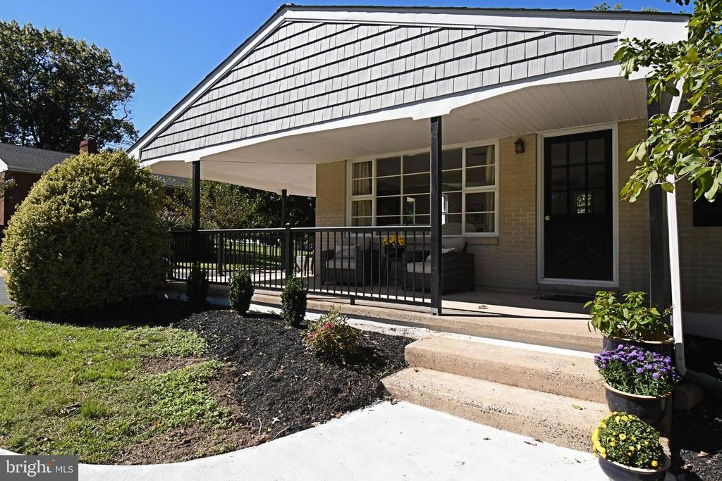 75 W MOUNT KIRK AVE #, EAGLEVILLE, PA 19403 — photo 2