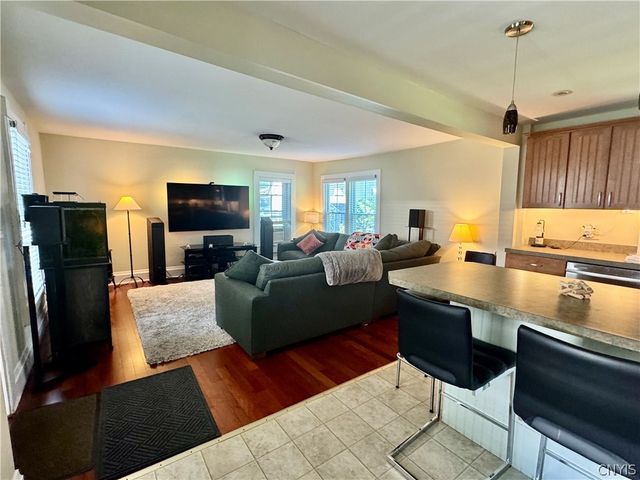 71 College Street, Kirkland, NY 13323