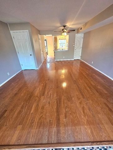 2003 Windsor Drive 2003, Framingham, MA 01701