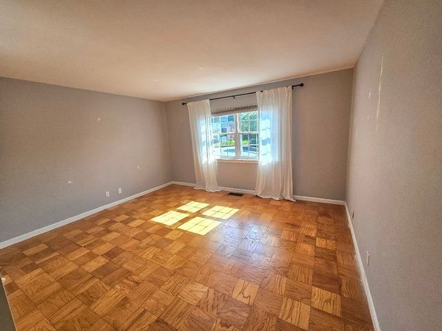 2003 Windsor Drive 2003, Framingham, MA 01701