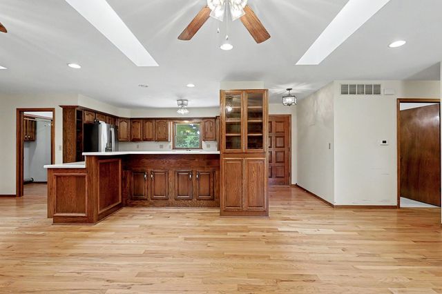 8425 S Lulu Ave, Haysville, KS 67060