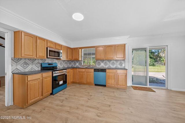 6201 GRAYLING Drive, Jacksonville, FL 32256