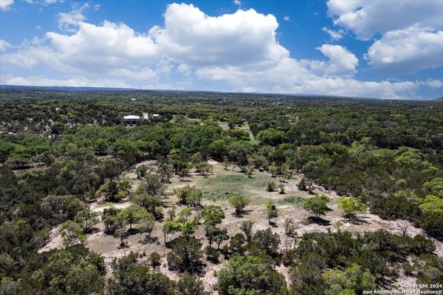 729 Rabbit Road, Wimberley, TX 78676