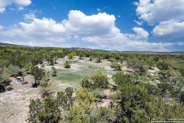 729 Rabbit Road, Wimberley, TX 78676