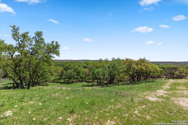729 Rabbit Road, Wimberley, TX 78676