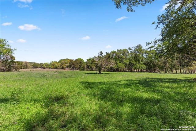 729 Rabbit Road, Wimberley, TX 78676