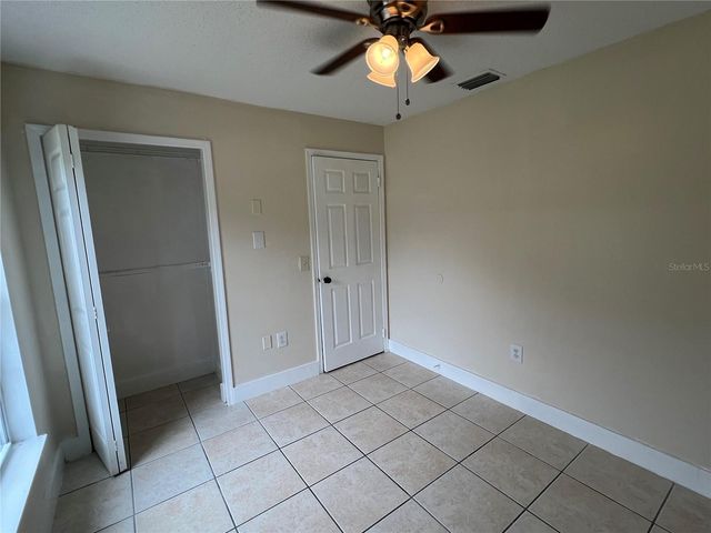 6 E THRUSH STREET, Apopka, FL 32712
