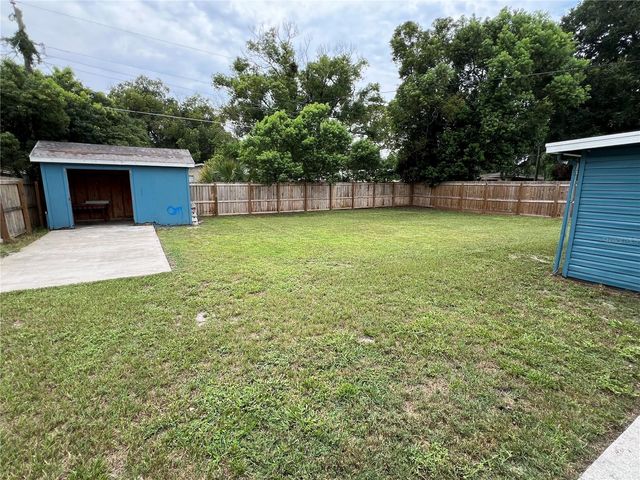 6 E THRUSH STREET, Apopka, FL 32712