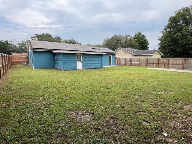 6 E THRUSH STREET, Apopka, FL 32712