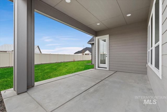 779 W Buroak Dr, Meridian, ID 83642