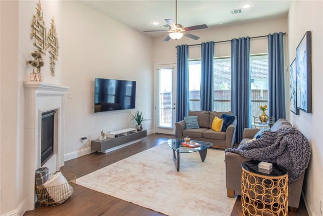 2280 Washington Drive, Carrollton, TX 75010