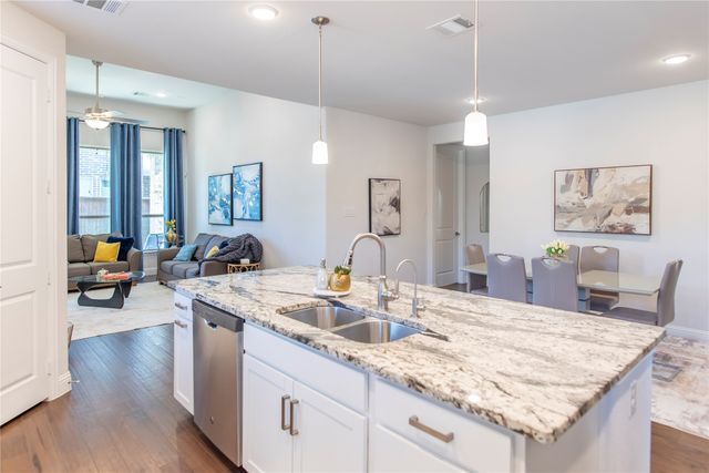 2280 Washington Drive, Carrollton, TX 75010