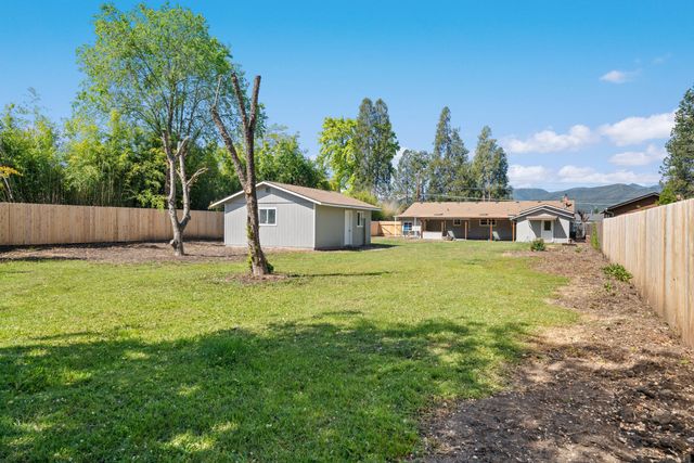 62 Winema Way, Medford, OR 97501