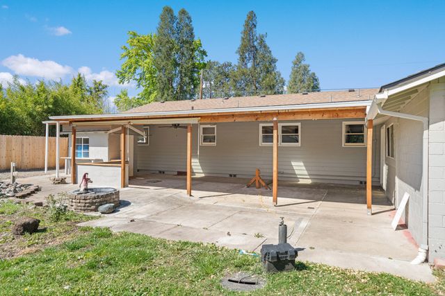 62 Winema Way, Medford, OR 97501