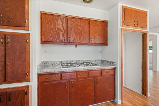 62 Winema Way, Medford, OR 97501