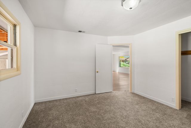 62 Winema Way, Medford, OR 97501