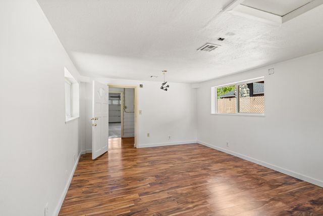 62 Winema Way, Medford, OR 97501