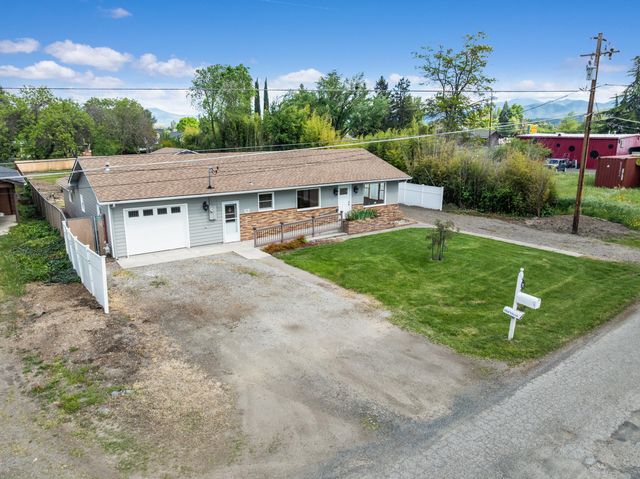 62 Winema Way, Medford, OR 97501