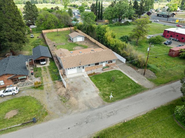 62 Winema Way, Medford, OR 97501