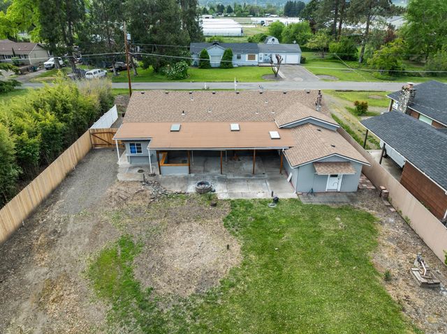 62 Winema Way, Medford, OR 97501
