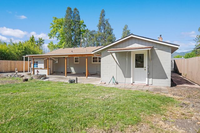 62 Winema Way, Medford, OR 97501