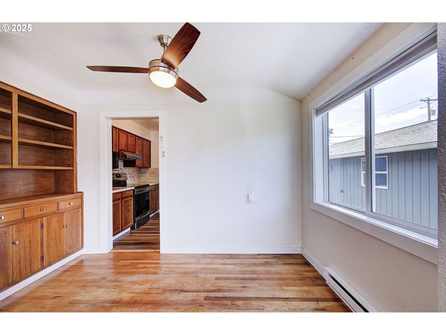 2787 MARYLAND St, Longview, WA 98632