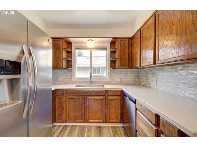 2787 MARYLAND St, Longview, WA 98632