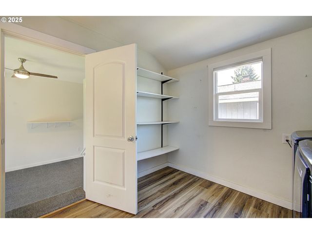 2787 MARYLAND St, Longview, WA 98632