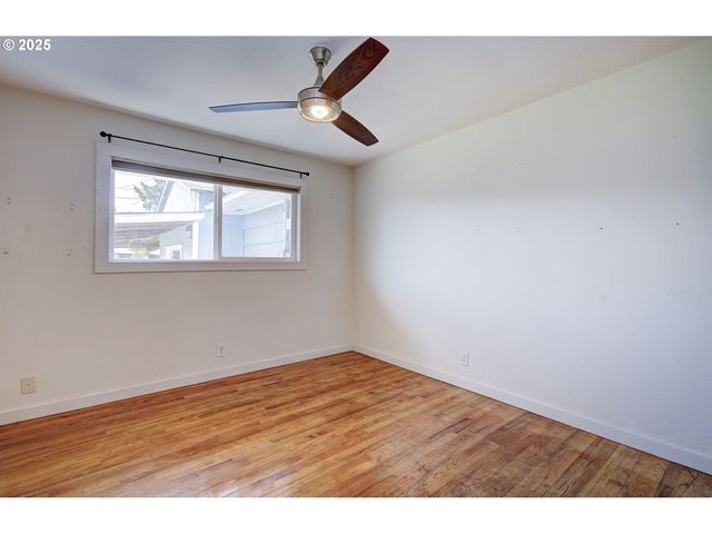 2787 MARYLAND St, Longview, WA 98632