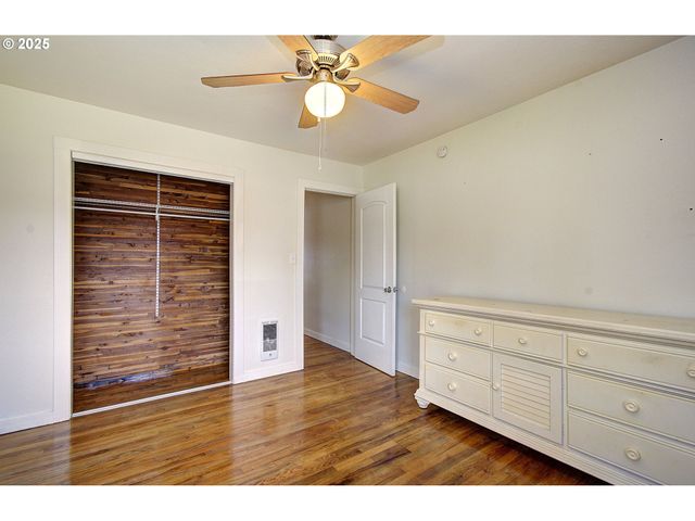 2787 MARYLAND St, Longview, WA 98632