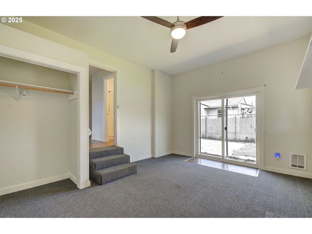 2787 MARYLAND St, Longview, WA 98632