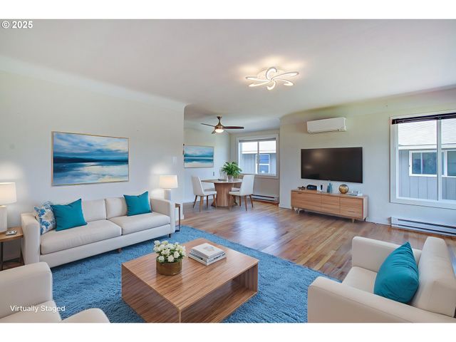 2787 MARYLAND St, Longview, WA 98632